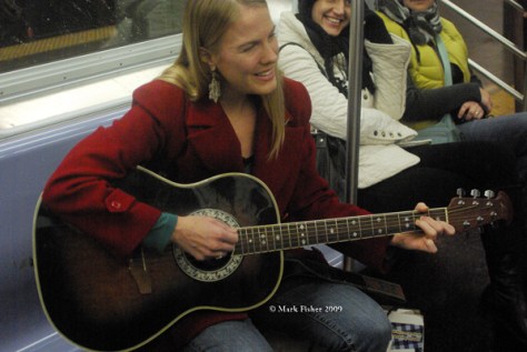 Christmas Singer On The Subway