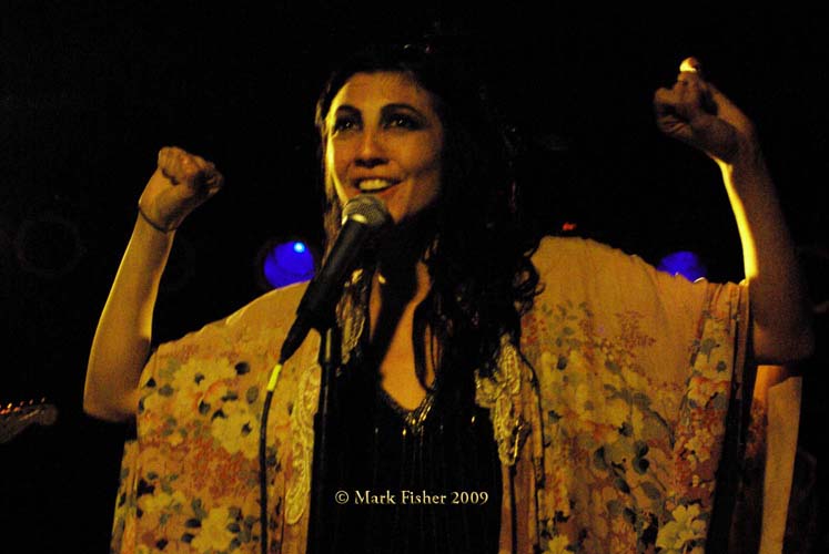 NICO VEGA Live in New York © Mark Fisher