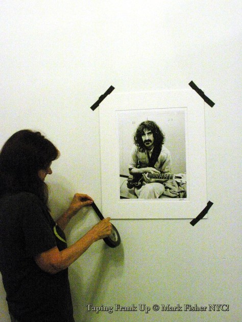 Taping Frank Up © Mark Fisher NYC1-3819