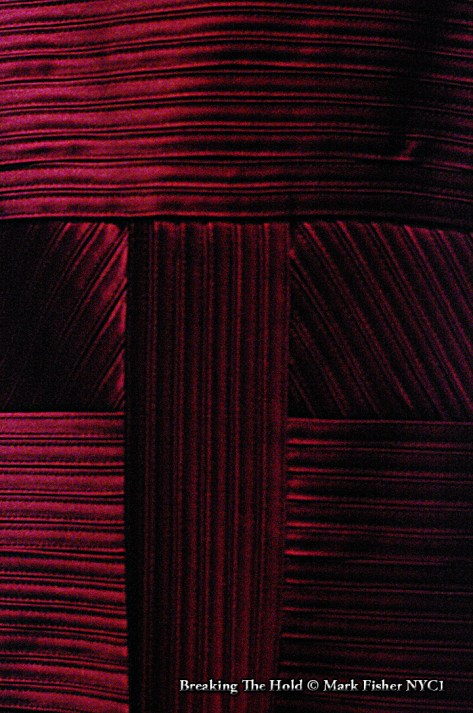 Breaking The Hold © Mark Fisher NYC1-6716